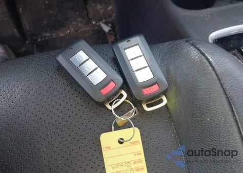 2016 Mitsubishi Outlander Sel z USA, uszkodzony, nr VIN JA4AZ3A38GZ035986